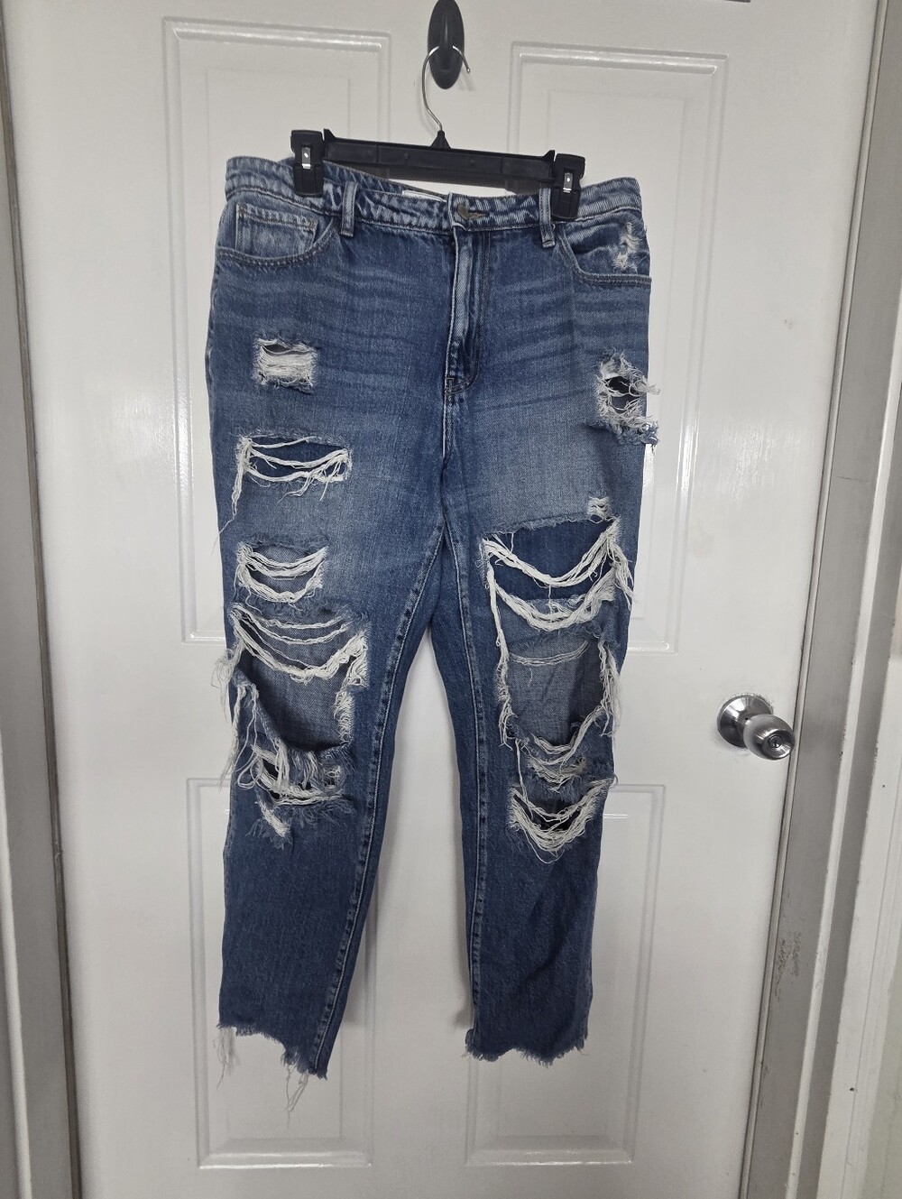 Kancan signature sz 30 Distressed Blue Women's Ripped Jeans trendy